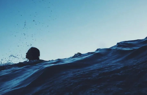 線(xiàn)下業(yè)務(wù)全軍覆沒(méi)我們Allin線(xiàn)上走出了死亡陰影：700家門(mén)店復(fù)活