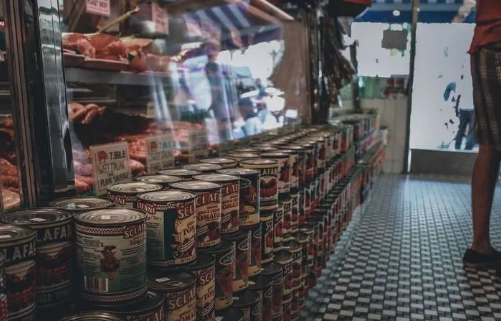 當疫情毀掉消費品90%收入后：我們請出了李佳琦線上收入翻300%