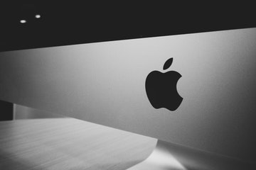 苹果发布新款MacbookAir,还给新iPadPro配了触控板