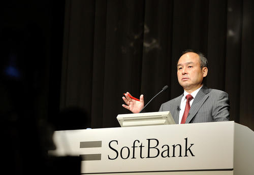 逆风翻盘！软银转亏为盈，3个月净赚826亿元，孙正义只能卖家产？