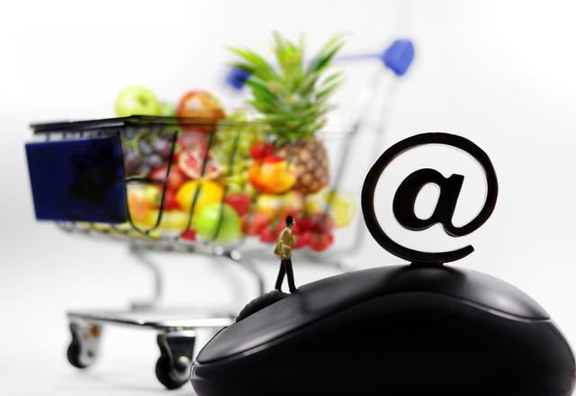 拼多多能拼過美團和興盛優選嗎？10億補貼砸“多多買菜”