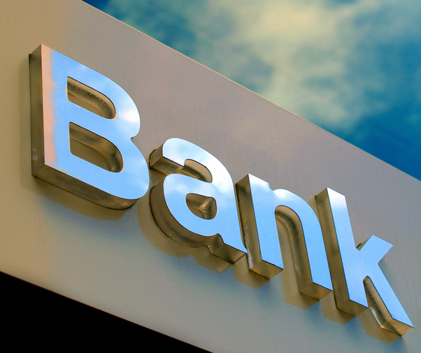 銀行壞賬攀升:一些城商行不良已上兩位數(shù),同期壞賬翻倍