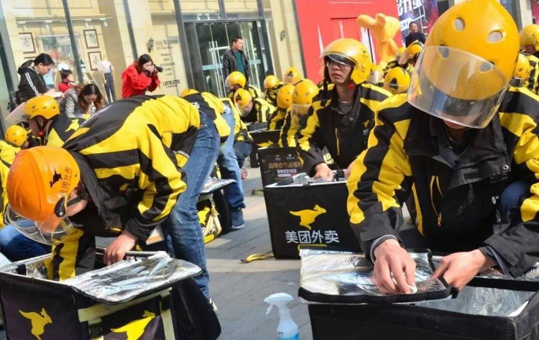 外卖小哥的“摩登时代”