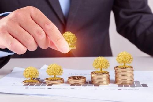 胡军因代言P2P被投资者声讨，律师：明星这锅不背