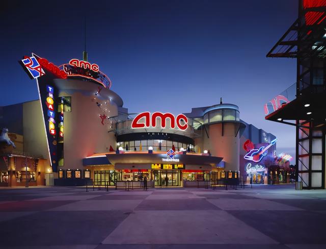 受疫情冲击资金告急，万达梦碎好莱坞，花200亿收购全球最大院线