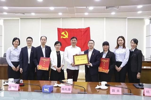 华南钢铁大王跌落史：今被罚90万还被限制消费，电工创下71亿身家