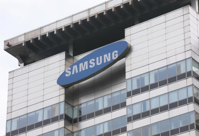 韩国最大财阀落幕：身家948亿儿子接班后被抓，因心脏病昏迷5年