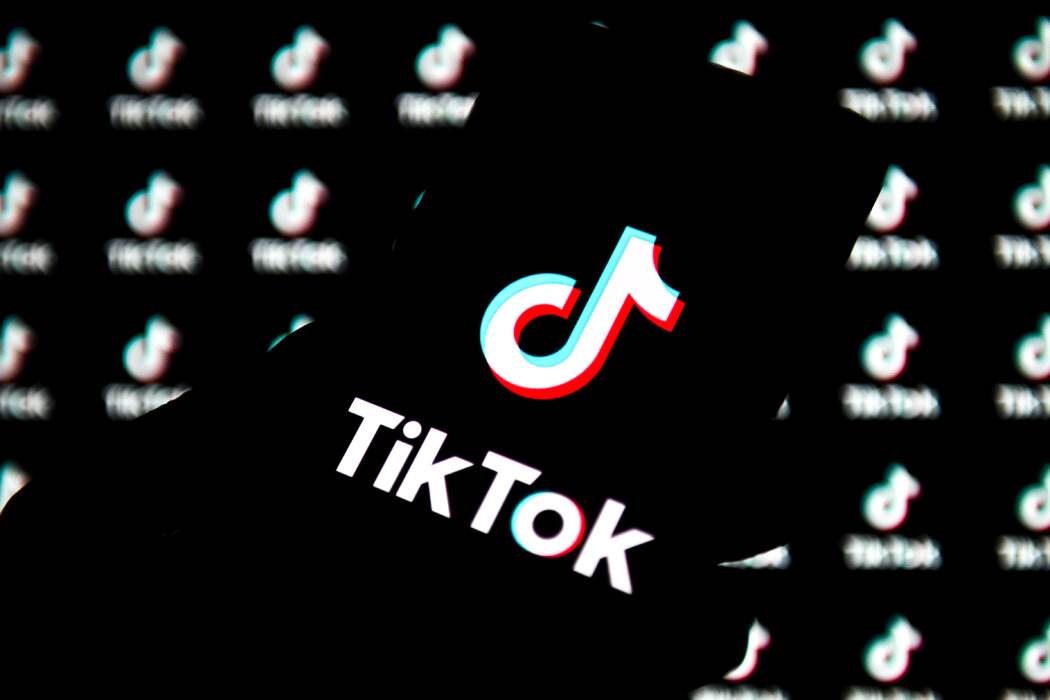 TikTok：打不死的小强