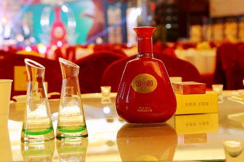 連續(xù)三日漲停，金徽酒盤中跌停，復星系掌門郭廣昌仍賺近3倍