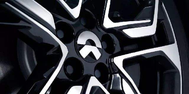 三大造車新勢力股價紛紛跳水，香櫞“做空”蔚來