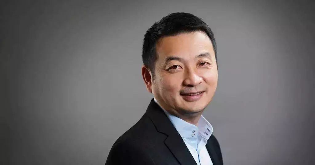 你不会真的以为看的懂梁建章吧？