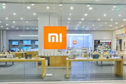 小米：定增配售引爭議，投資者質疑割韭菜，股價一天跌了400多億