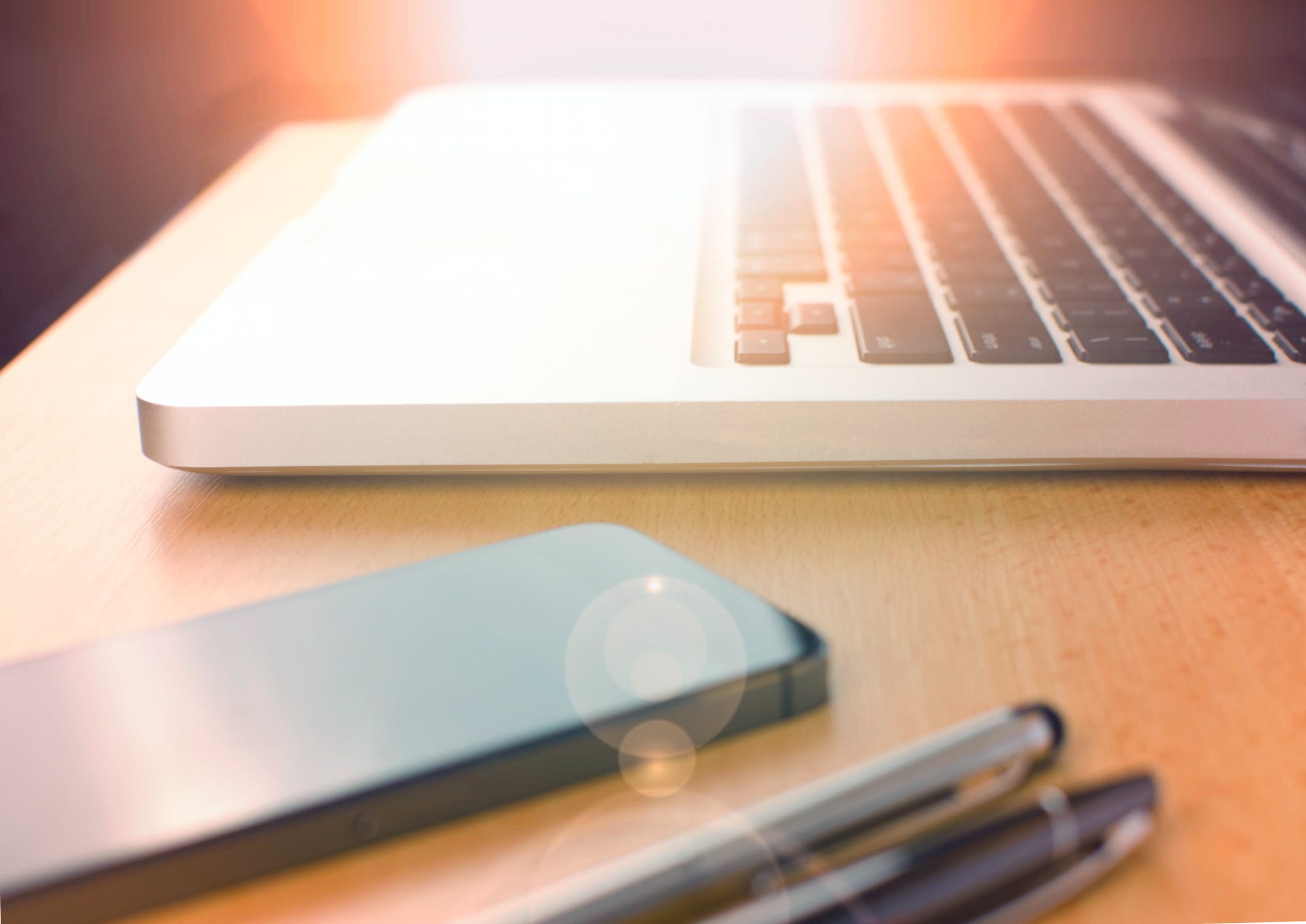 互联网券商走红的生意经