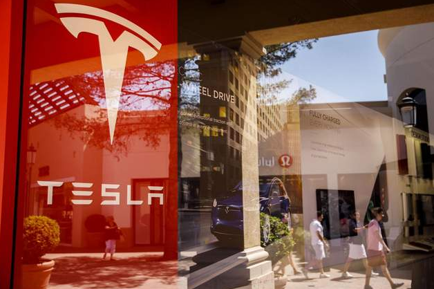 特斯拉ModelS/X停產18天，車型或將更新，高端遇冷