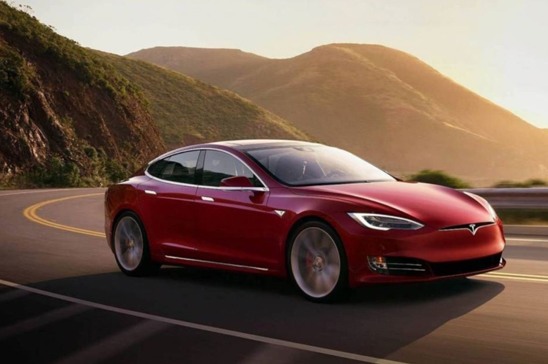 特斯拉：一個神奇的科技綜合體