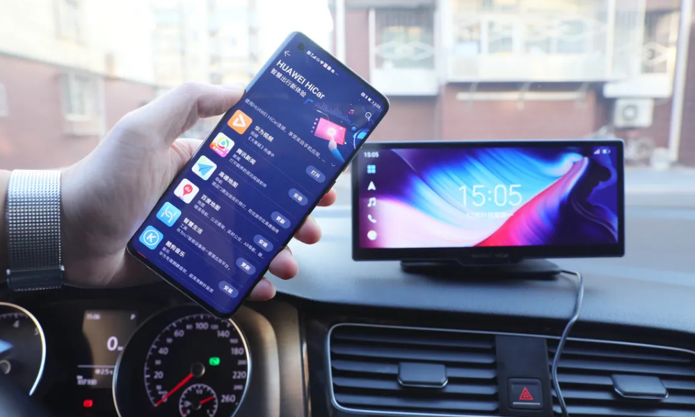 华为推出车载智慧屏，意图何在？