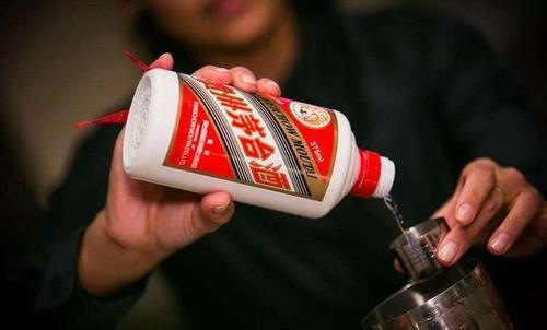 市值超5万亿，可买十个中石化，有酒企一天暴涨三倍