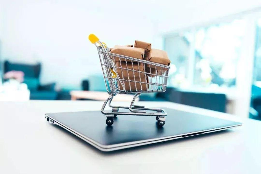 最强寒潮来袭：羽绒服成黑马力挽狂澜拉动电商销售额