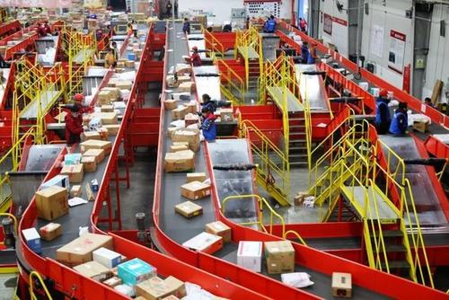 从拖油瓶到护城河，13年里京东物流做对了什么？