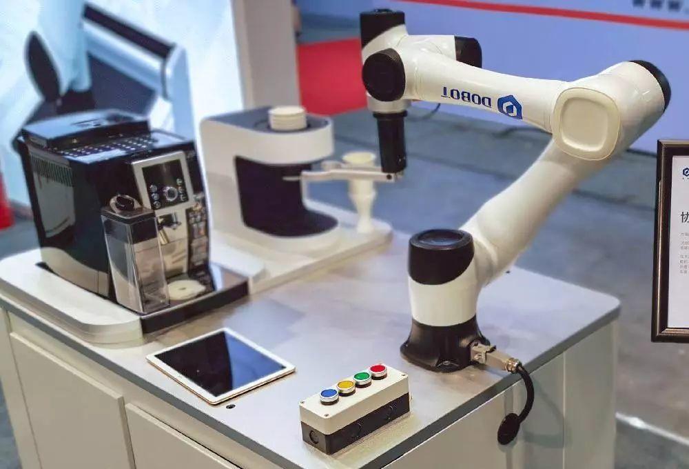 定義協(xié)作機(jī)器人新品類，越疆科技完成3.2億元新一輪融資