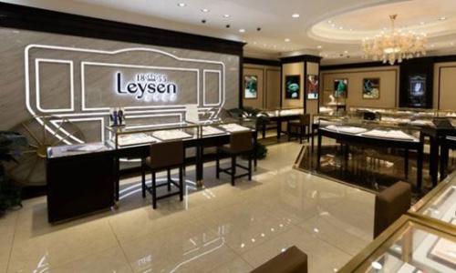 “滬市珠寶第一股”萊紳通靈內斗升級