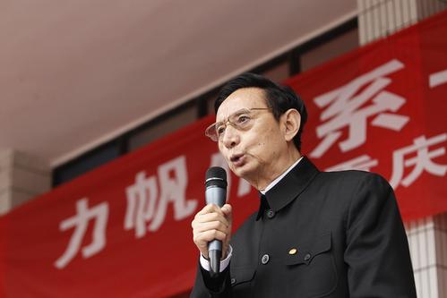 强人尹明善为何没能再救力帆？传奇品牌“谢幕”，吉利“接盘”