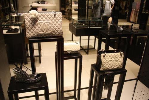 奢侈品密集漲價,LV一年漲四次