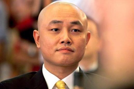 黄光裕出狱后高调亮相：喊口号给员工煮汤圆，专家称时代已变卷土重来难