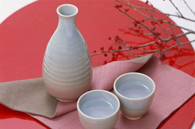 抄底时机已到？贵州茅台年后已跌20%，大盘一度失守3500点