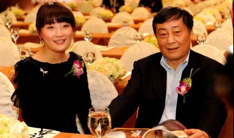 宗庆后与宗馥莉父女档：娃哈哈“传宗”