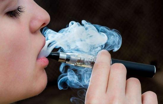 電子煙風(fēng)暴再現(xiàn)