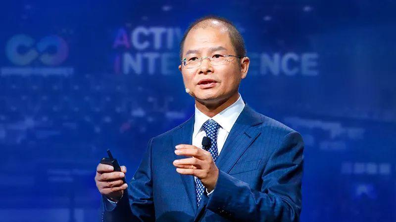 徐直军华为轮值董事长：美国制裁华为是全球半导体供应紧张的主要原因
