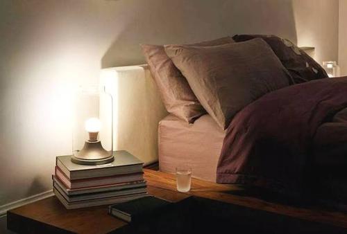 年轻人睡觉有多费钱？