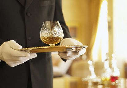 去年全国5.9万家酒店关停，连锁酒店逆势大增