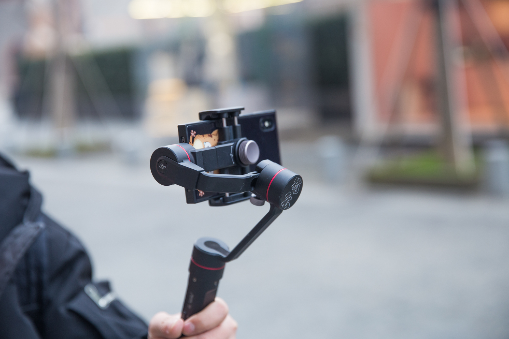 大厂的手段都用在了竞业协议上,寄快递查监控,雇侦探跟拍