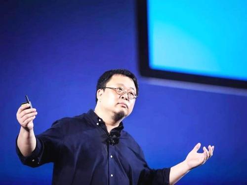 罗永浩：点赞周鸿祎造车！网友留言：交个朋友汽车啥时候发布