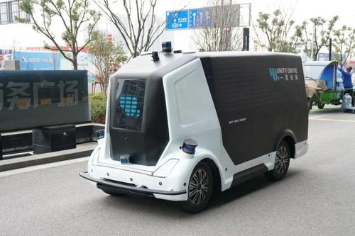 无人配送3年内迎爆发，京东等互联网巨头有场景优势，初创公司可差异化竞争