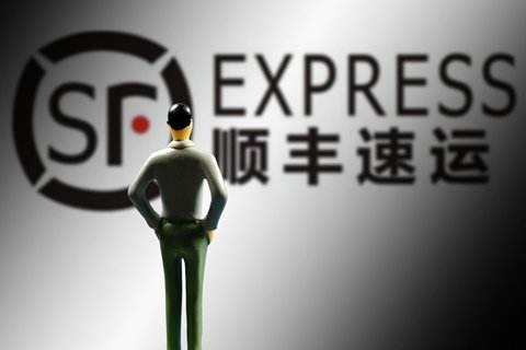 顺丰：上半年净利润下降八成，为何股价还涨4%？