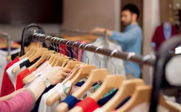 衣二三倒闭,共享租衣凉了,这条吸金10亿的赛道已几近团灭