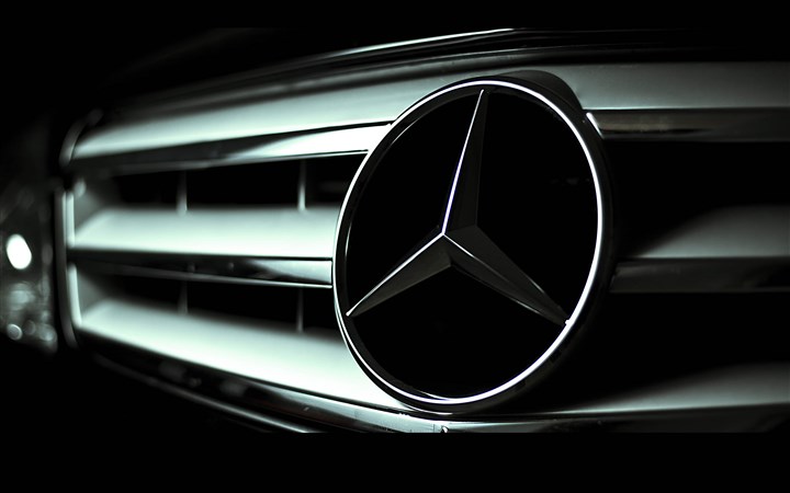 奔驰急了：2025不再有燃油车新品