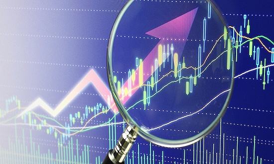 股市上演冰火两重天:芯片股大涨,中芯国际一度涨20%