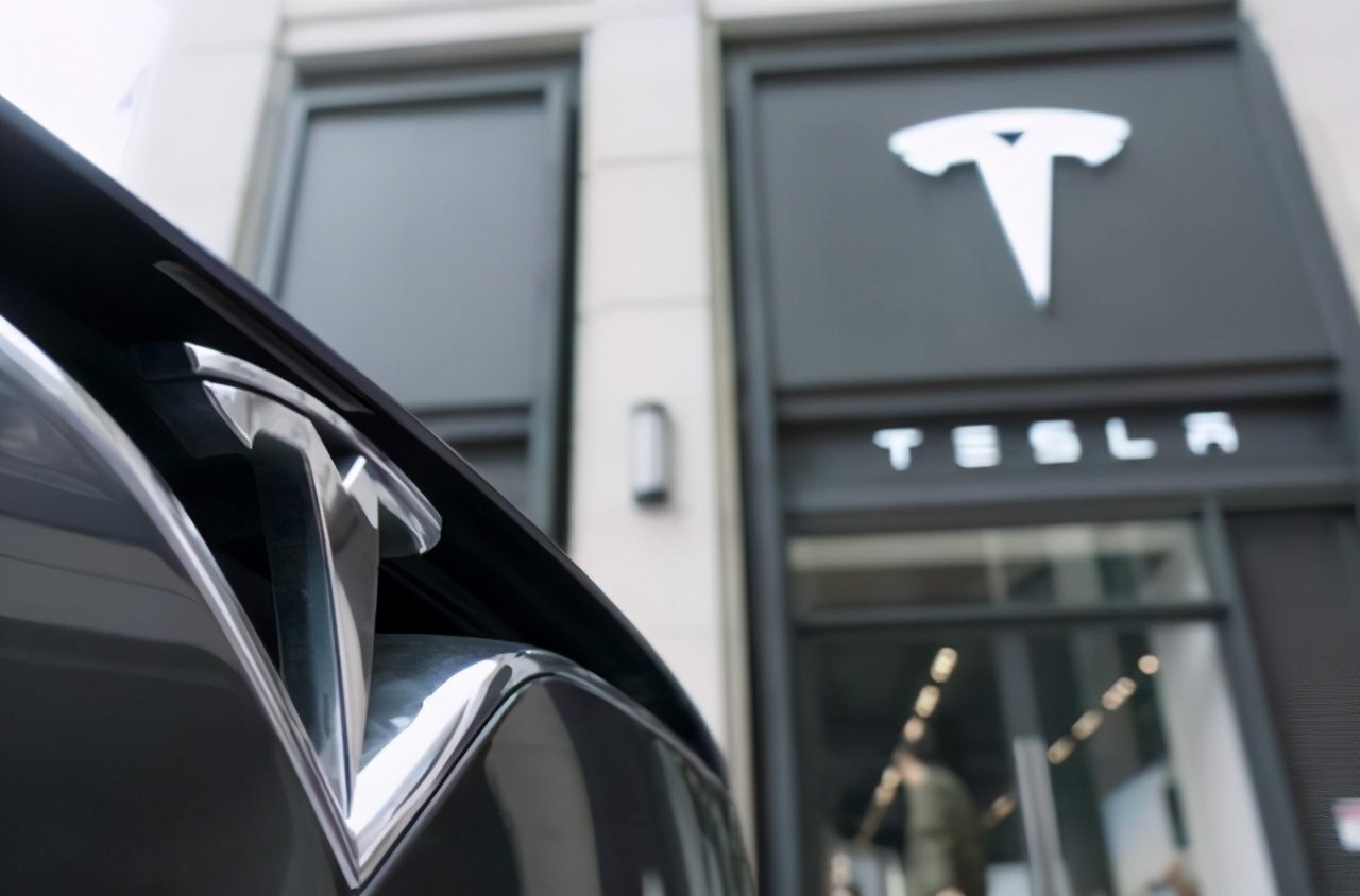 特斯拉：前7月在华销量20万辆，ModelY出口量破8000辆