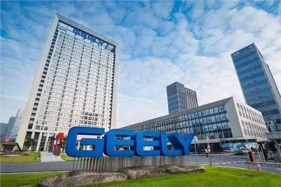 吉利新能源掉队,“孤注一掷”推极氪,一手好牌打坏了?