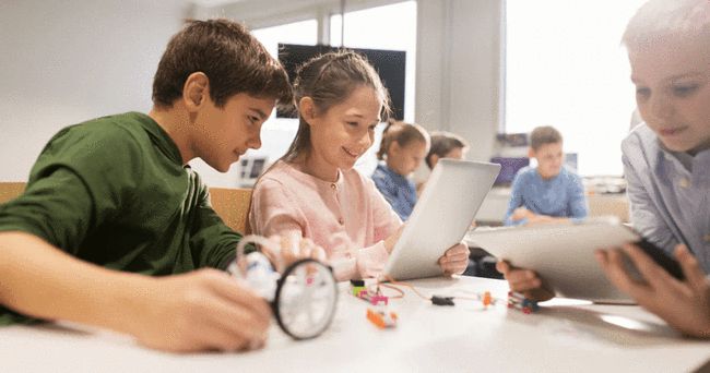 在线教育大崩塌，千亿投资打水漂，这个行业还存在突破口吗？