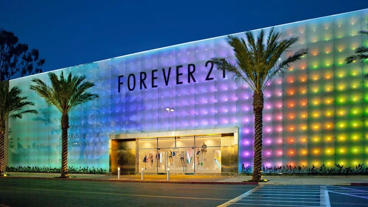 Forever21:卷土重来,先从拼多多唯品会做起,年轻消费者还认吗?
