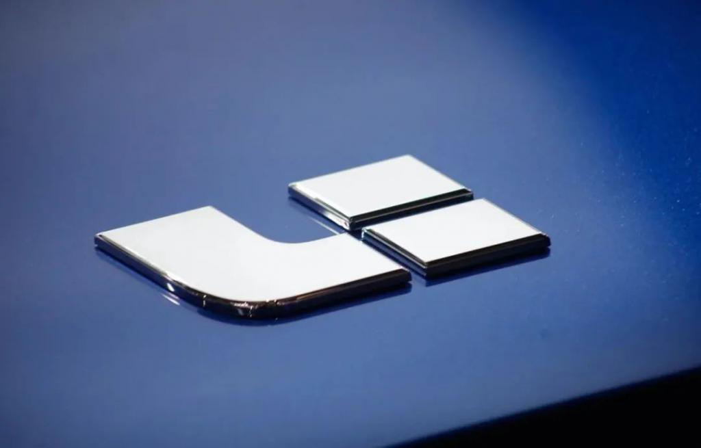 理想:破发背后,纯电动路线被指“烟雾弹”