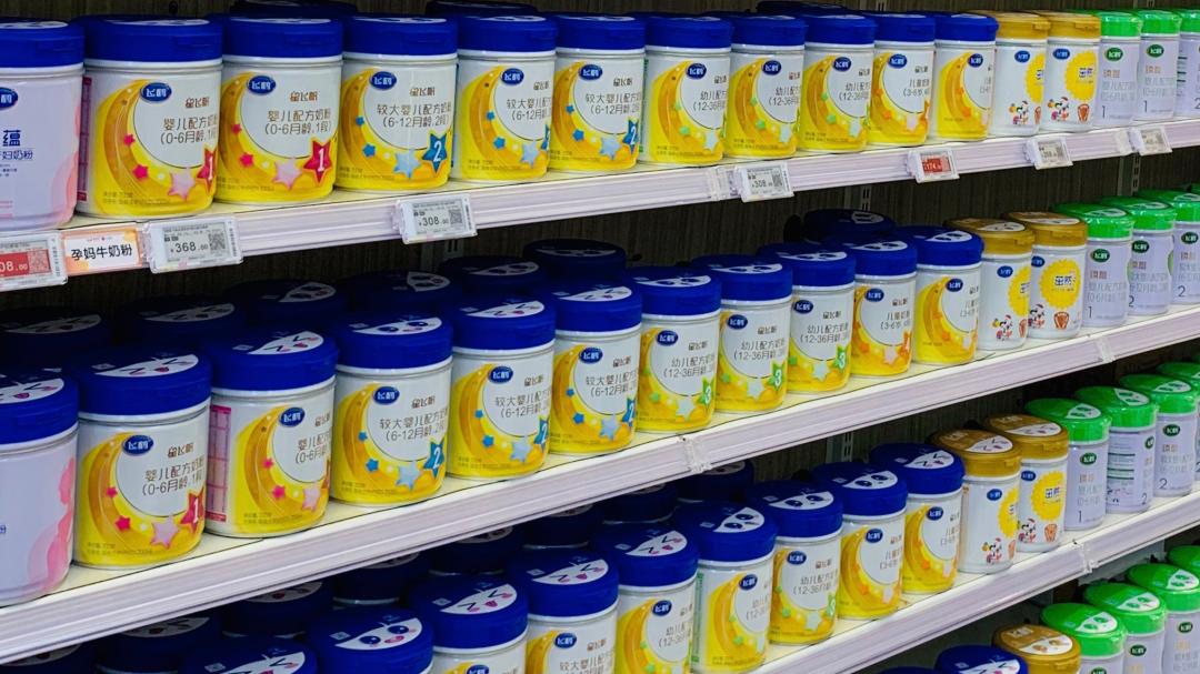 飞鹤奶粉如何“更适合中国宝宝”?重营销轻研发,以涨价换营收