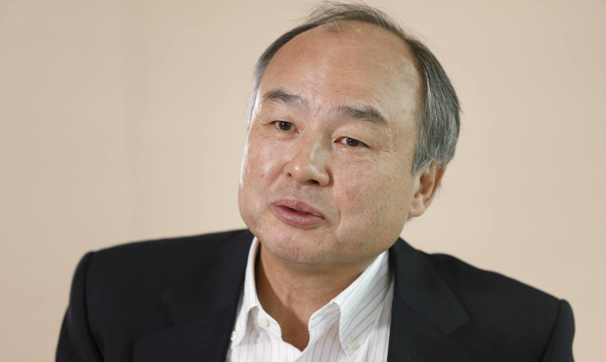 孙正义：跑去非洲投了周亚辉，还在北京投了个SaaS