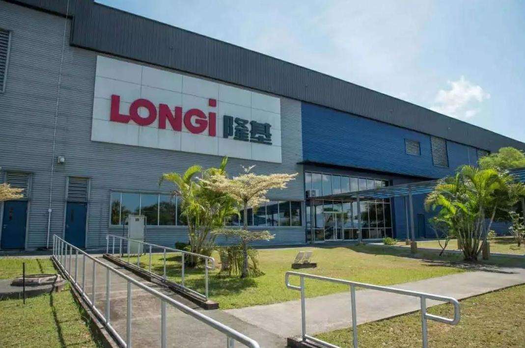 “光伏茅”上半年净赚近50亿:同比增超20%,市值再回5000亿之上
