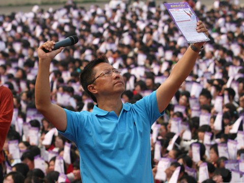 被指控家暴?李阳律师声明:严重失实,系教育方式存在误解